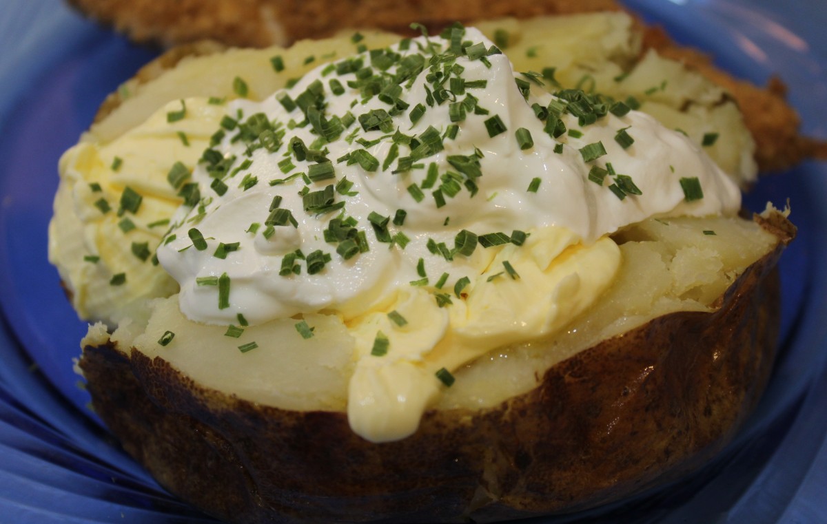 Potato with Sour Cream and Chives